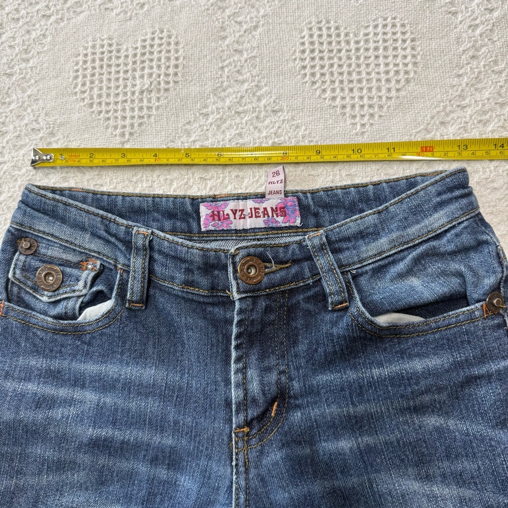 Y2K HLYZ “Roxy” Embroidered Jeans (26) - Picture 5 of 8